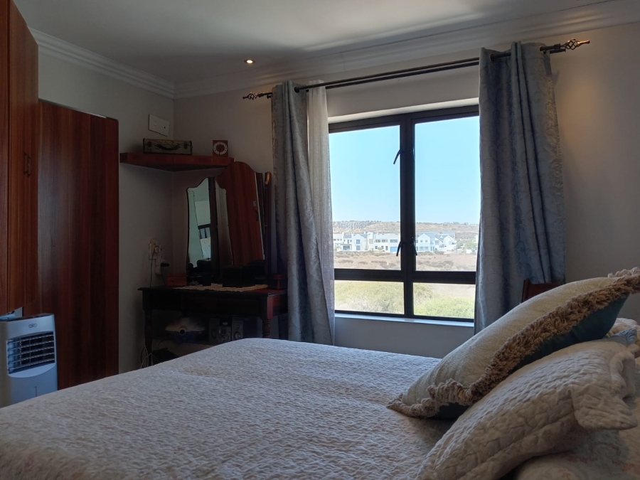 To Let 2 Bedroom Property for Rent in Calypso Beach Western Cape